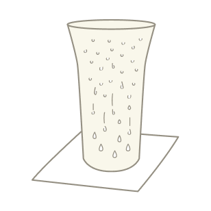 在室温偏高的环境下使用，杯壁容易凝结水珠。如果在意，请放在杯垫上使用。